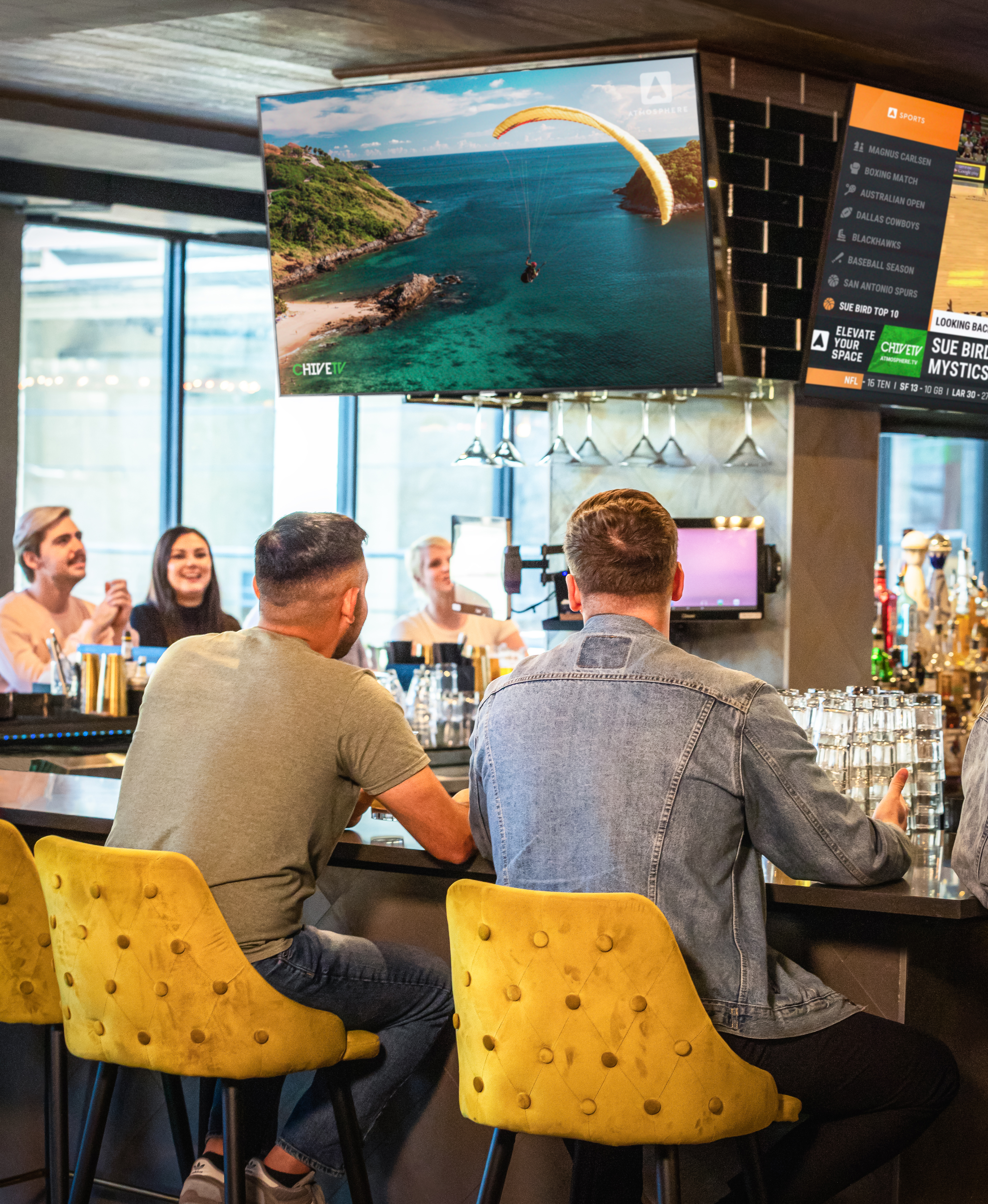 Atmosphere · Bar